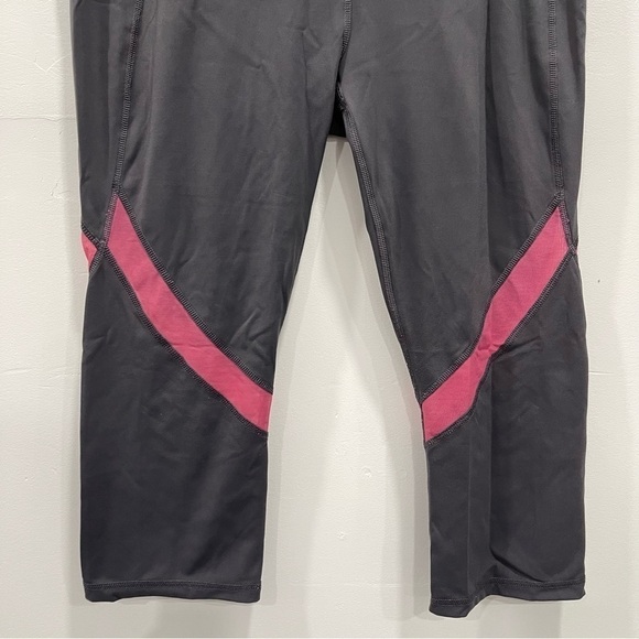 Calia Carrie Underwood Grey Energize Capri Crop Pants Size Medium - Picture 3 of 9